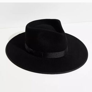 Free People Black Rancher Felt Hat no ribbons